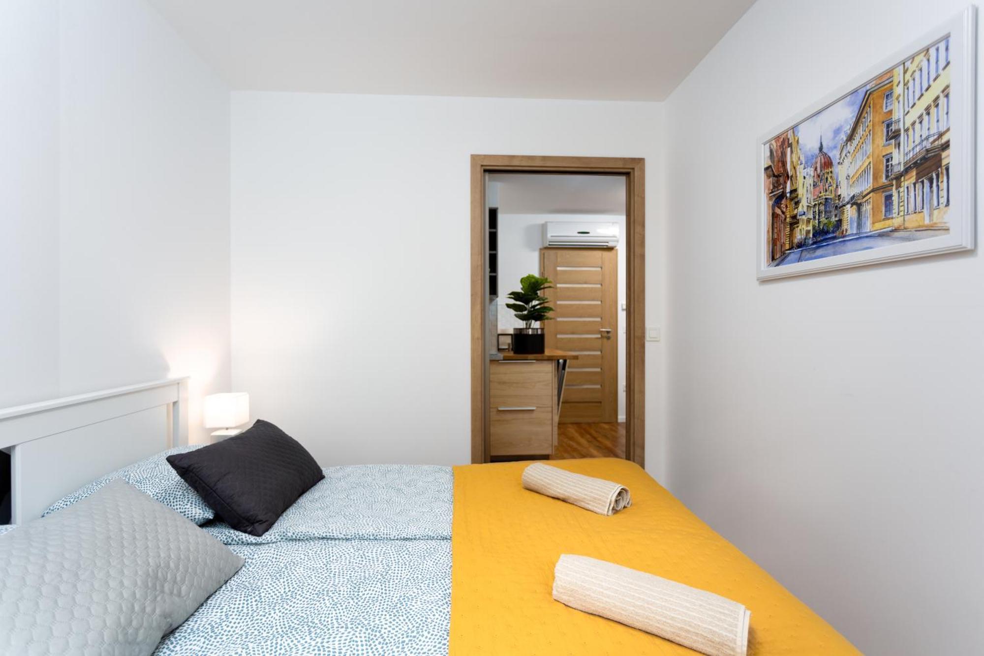 Downtown Cube Apartment Budapeste Exterior foto